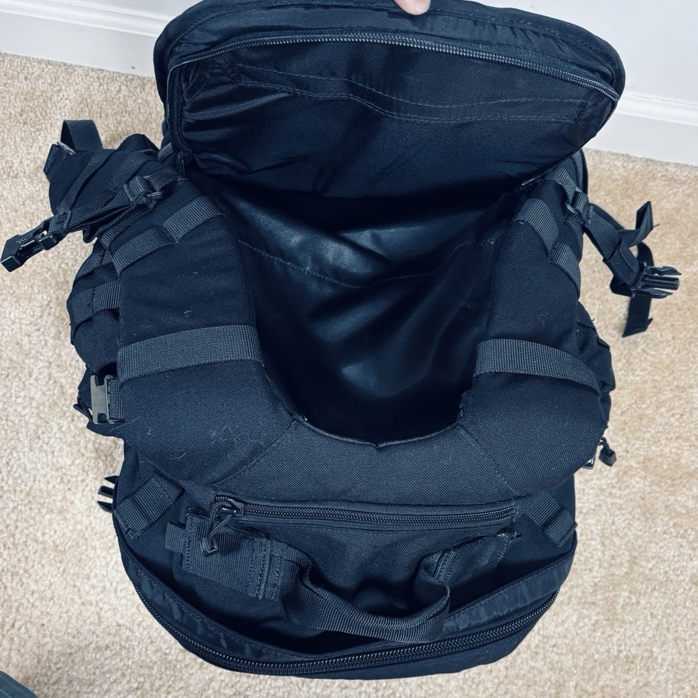5.11 Tactical Rush 72 2.0 Black Nylon 55L MOLLE Backpack 72hr Pack - Picture 9 of 16